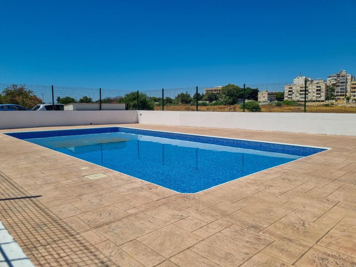 Dock Holiday Apartment Larnaca Exterior foto